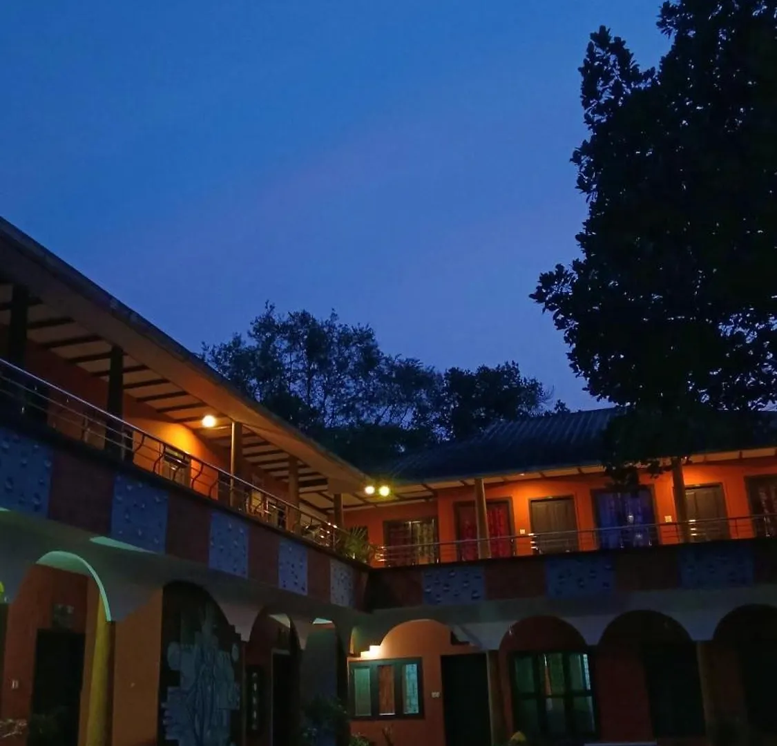Meppādi Jungle Valley Ayurvedic Spa Resort הודו