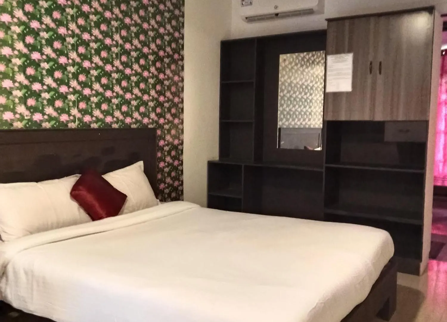 Meppādi Jungle Valley Ayurvedic Spa Resort הודו