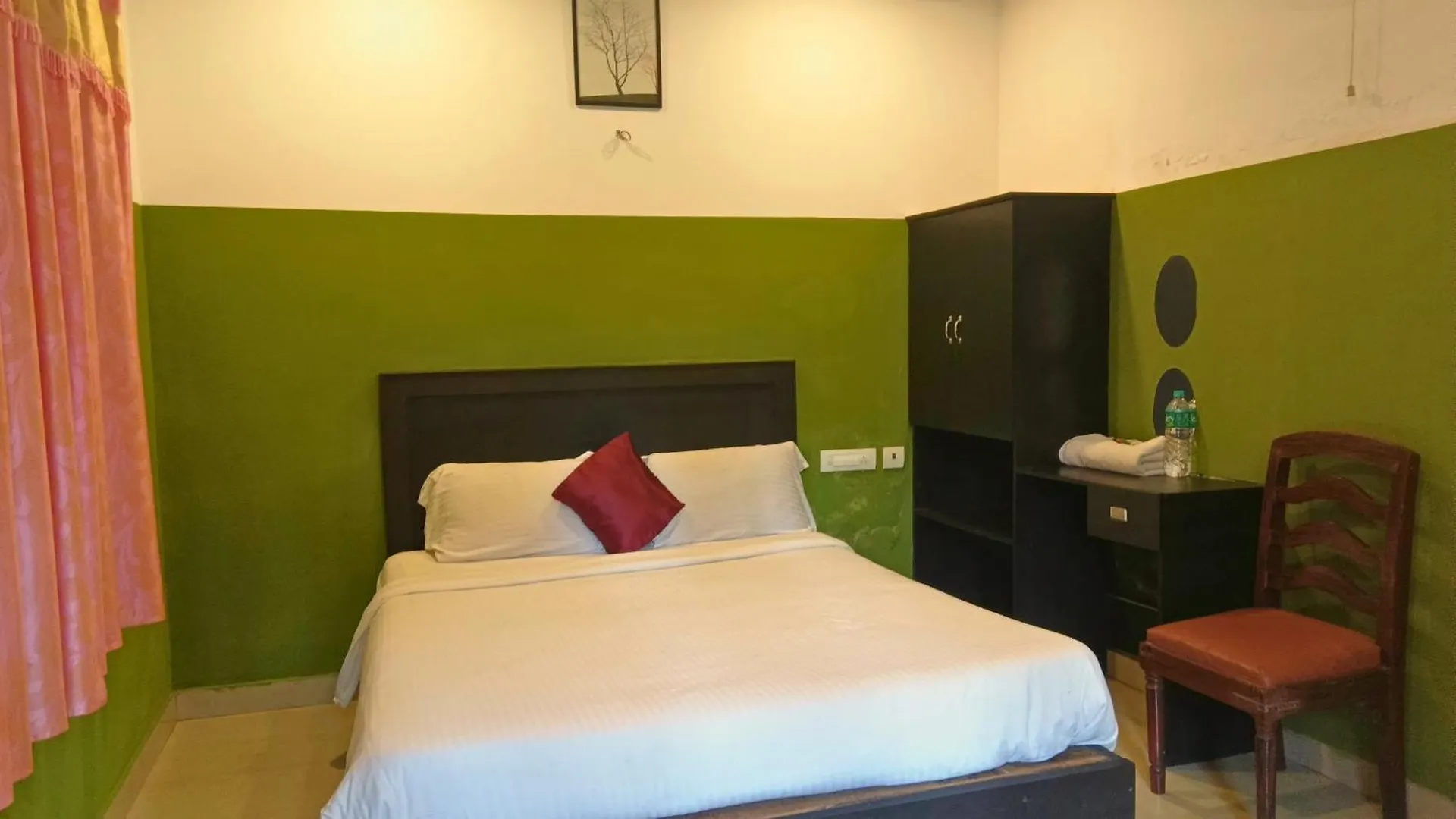 מלון Meppādi Jungle Valley Ayurvedic Spa Resort הודו